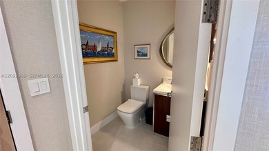 Welcome to the epitome of luxury living at the Ritz-Carlton - photo 23