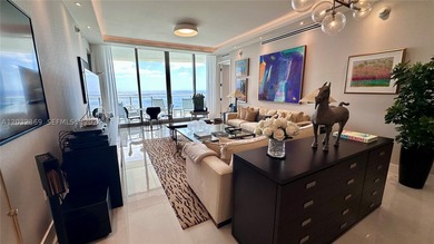 Welcome to the epitome of luxury living at the Ritz-Carlton - photo 24