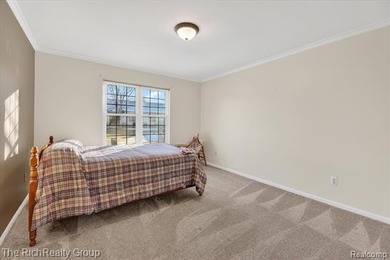 Nicely updated co-op in Centennial Farms, one of South Lyon's - photo 25