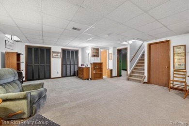 Nicely updated co-op in Centennial Farms, one of South Lyon's - photo 29