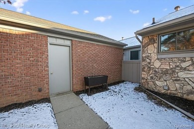 Nicely updated co-op in Centennial Farms, one of South Lyon's - photo 34