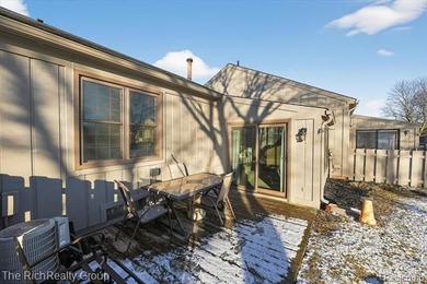 Nicely updated co-op in Centennial Farms, one of South Lyon's - photo 35
