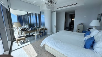 Welcome to the epitome of luxury living at the Ritz-Carlton - photo 36