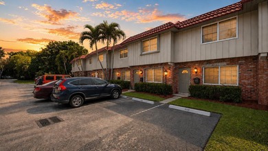 Opportunity awaits in the heart of Wilton Manors. This 2-bedroom - photo 2