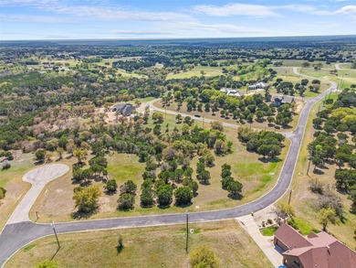 Set within a scenic golf course community in Cleburne, this 0 - photo 3