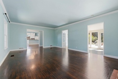 Full of character and charm, this beautifully maintained 1940 - photo 14