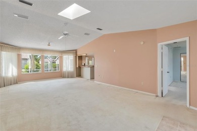 A rare gem in the gated 55+ community of Oak Run! Beautifully - photo 5