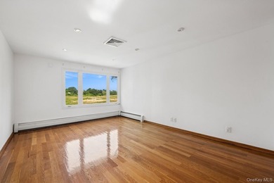 Welcome to your dream waterfront retreat! This beautifully - photo 15