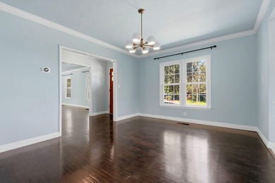 Full of character and charm, this beautifully maintained 1940 - photo 20