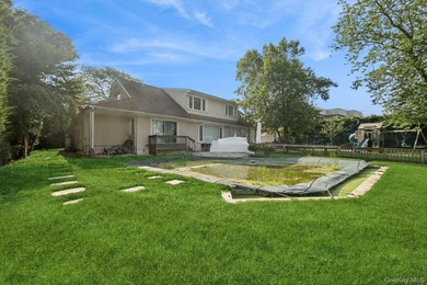 Welcome to your dream waterfront retreat! This beautifully - photo 23