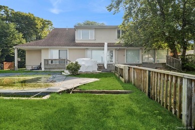 Welcome to your dream waterfront retreat! This beautifully - photo 24