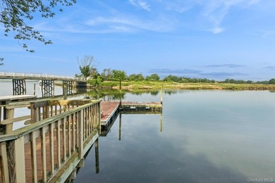Welcome to your dream waterfront retreat! This beautifully - photo 27