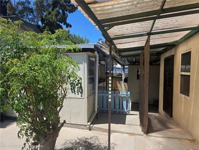 Garage has been converted into living quarters - photo 7