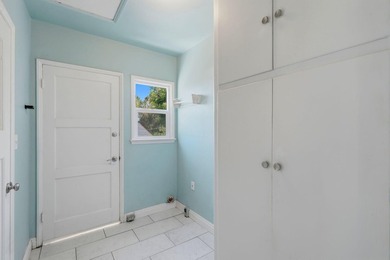 Full of character and charm, this beautifully maintained 1940 - photo 27