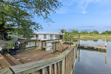 Welcome to your dream waterfront retreat! This beautifully - photo 28