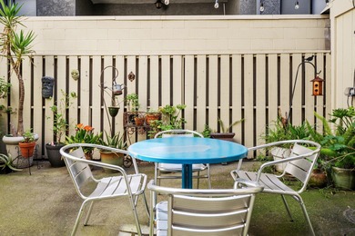 Exceptional value! Remodeled one bedroom, one bathroom condo