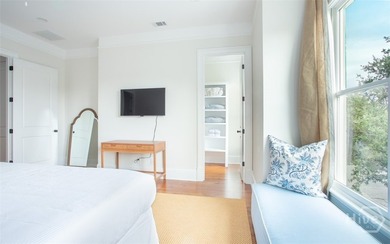 Enjoy the best of modern construction and Historic District - photo 34
