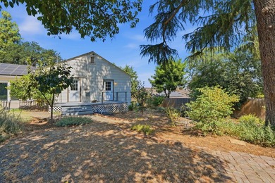Full of character and charm, this beautifully maintained 1940 - photo 46