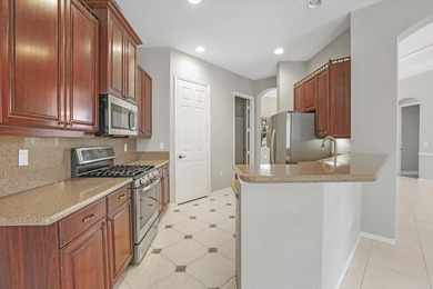 Looking for a home that feels just right? This charming - photo 6