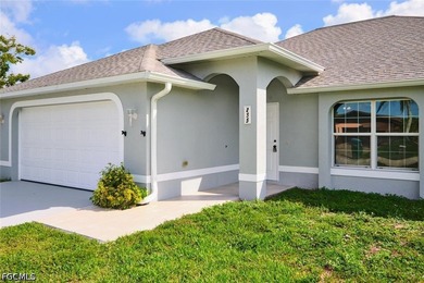 Welcome to this beautifully maintained Cape Coral home offering - photo 2