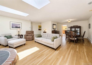 Welcome to 15 Seabrook Lane, Stony Brook A Masterfully Expanded - photo 4