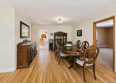 Welcome to 15 Seabrook Lane, Stony Brook A Masterfully Expanded - photo 5
