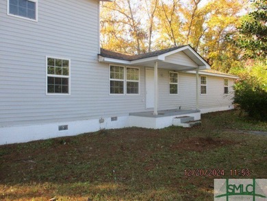 Home was originally built in 1945 but has been renovated in 2024 - photo 1