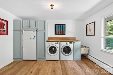 Thoughtfully renovated, light-filled mid-century modern ranch - photo 14
