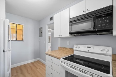 Situated in Port Salerno and in close proximity to downtown - photo 15