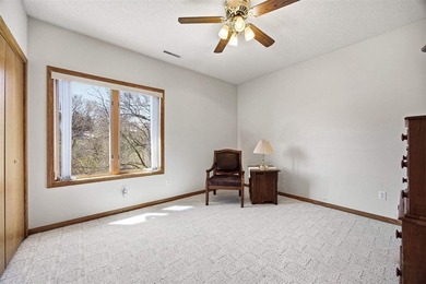 This 1 acre property, located on a quiet cul-de-sac in a highly - photo 18