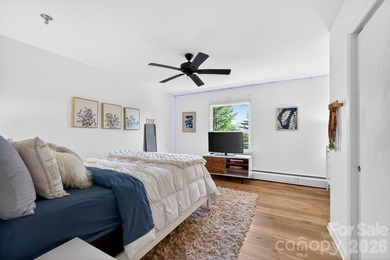 Thoughtfully renovated, light-filled mid-century modern ranch - photo 21
