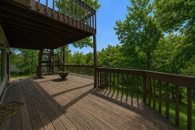 This 1 acre property, located on a quiet cul-de-sac in a highly - photo 22
