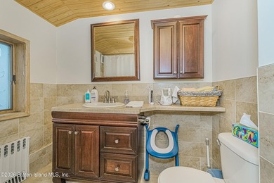Welcome to 180 Kissel Ave, a beautifully expanded 3-bedroom cape - photo 22