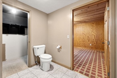 Charming 4-Bedroom Home sitting on a 1 acre lot! This home comes - photo 25