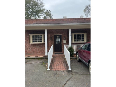 Located at 160 Waterloo Street SW in Aiken, this well-positioned - photo 3