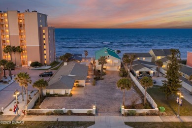 Rare 100' Wide Oceanfront Compound in Daytona Beach Shores! - photo 1