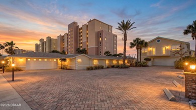 Rare 100' Wide Oceanfront Compound in Daytona Beach Shores! - photo 5
