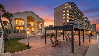 Rare 100' Wide Oceanfront Compound in Daytona Beach Shores! - photo 6
