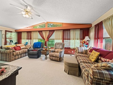You will love this CHARMING updated 3 bed 2 bath home in - photo 9