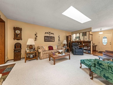You will love this CHARMING updated 3 bed 2 bath home in - photo 10