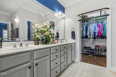 LOCATION!? This one checks ALL the boxes! Beautifully maintained - photo 16
