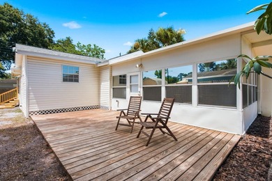 PRIME LOCATION! Beautifully updated 2-bedroom, 2-bathroom home - photo 33