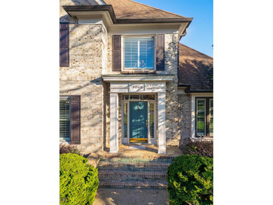A rare find: Quality Custom built Lake house. 121 feet of water - photo 4