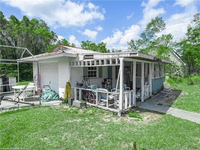 Charming 2 Bed, 2 Bath Concrete Block Home in Prime Sebring - photo 5
