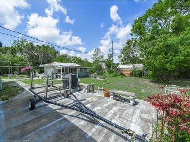 Charming 2 Bed, 2 Bath Concrete Block Home in Prime Sebring - photo 6