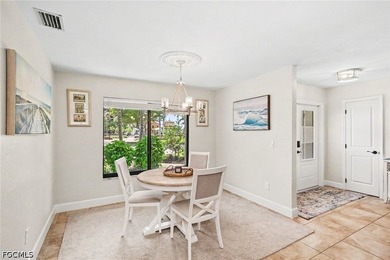 LOCATION, LOCATION, LOCATION! Welcome to this exceptional Direct - photo 7