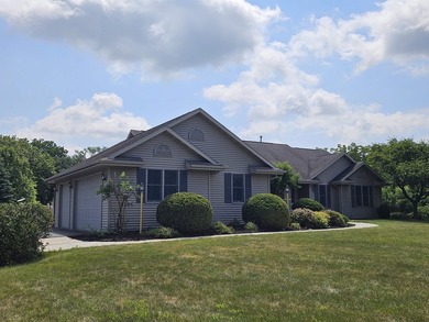 Remarkable Custom Built home available in Grand Videre Estates - photo 1
