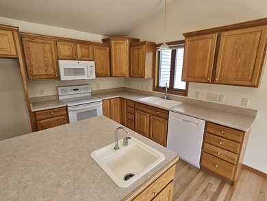 Remarkable Custom Built home available in Grand Videre Estates - photo 4