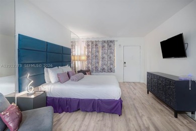 Beautifully furnished and move-in ready, this turnkey studio - photo 15