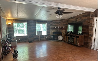 Basically BOGO! Two large manufactured homes on almost 2 acres - photo 17